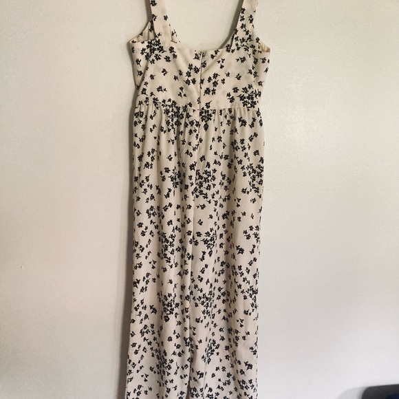 Cute jumsuit - Picture 2 of 4